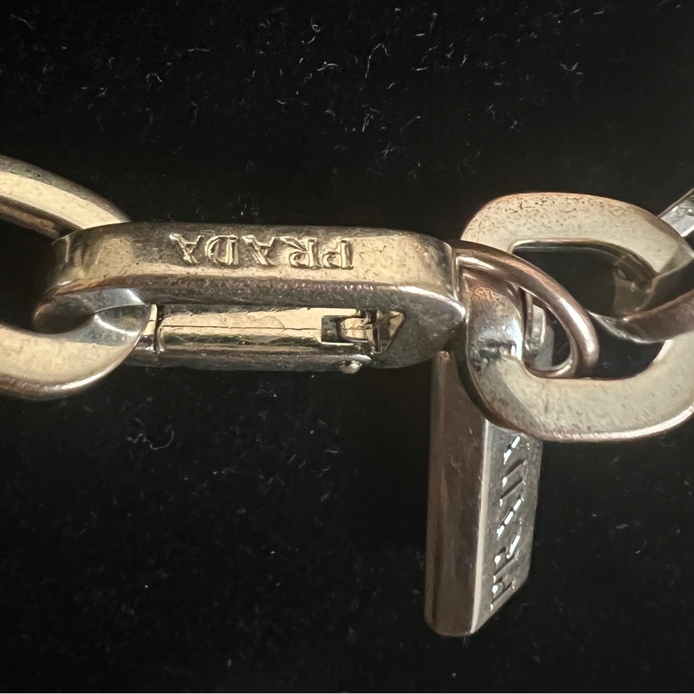 Prada Silver-Tone Chunky Link Necklace with Signature Tag - Picture 3 of 10